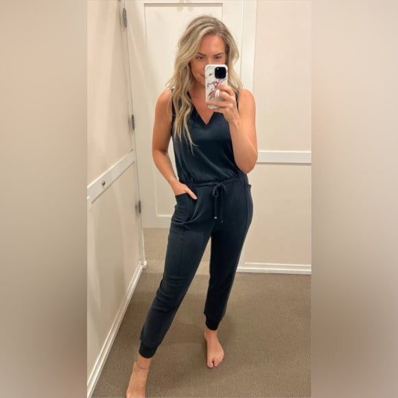Lou & Grey Sandwashed Sleeveless Dark Gray Jumpsuit - Picture 1 of 11